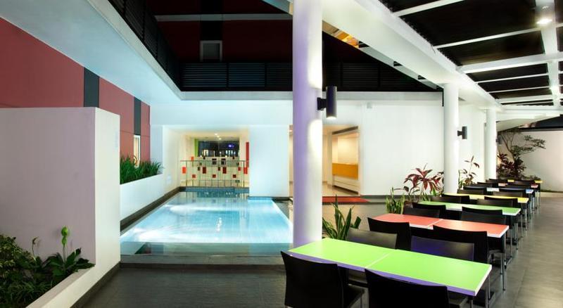 Amaris Hotel Cihampelas Bandung Ngoại thất bức ảnh